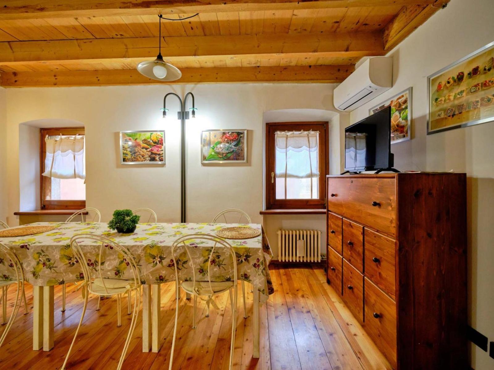 Welcome Traveller Bernardo House